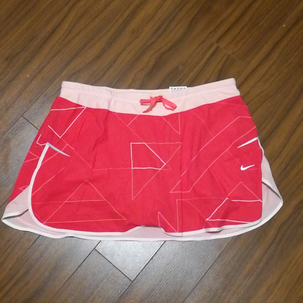 (3/$35) Like-new Nike shorts skirt w/ shorts liner